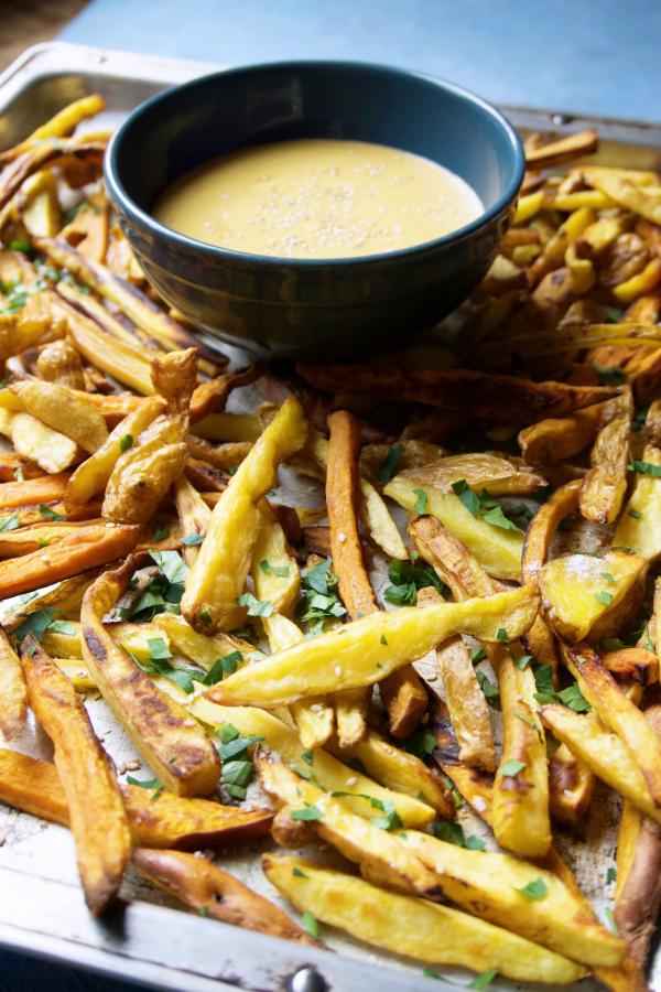 Bunte Pommes aus dem Ofen mit Sesamdip » Ye Olde Kitchen | Food- und ...