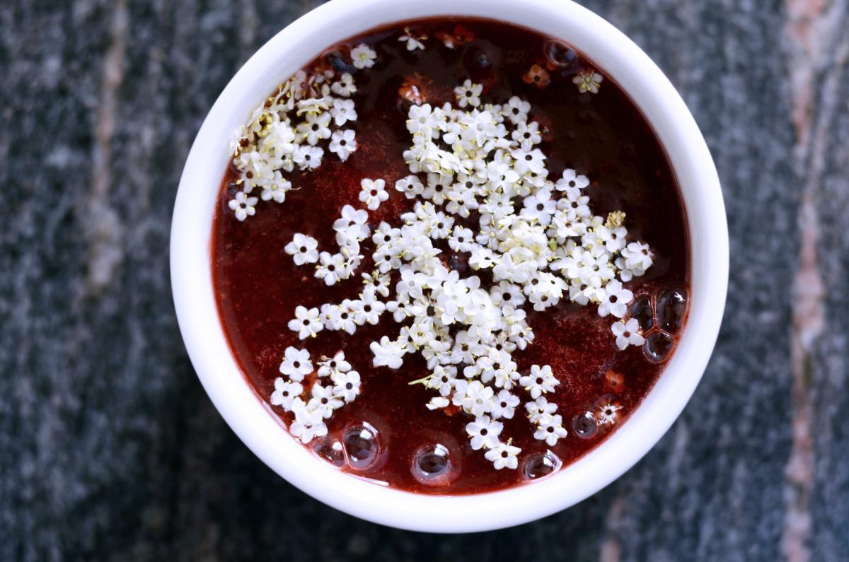 Erdbeere Holunderblueten Marmelade