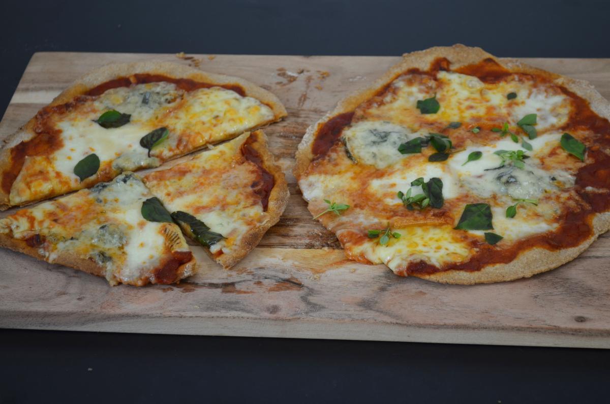 Pizza Quattro Formaggi » Ye Olde Kitchen Food und Gartenblog