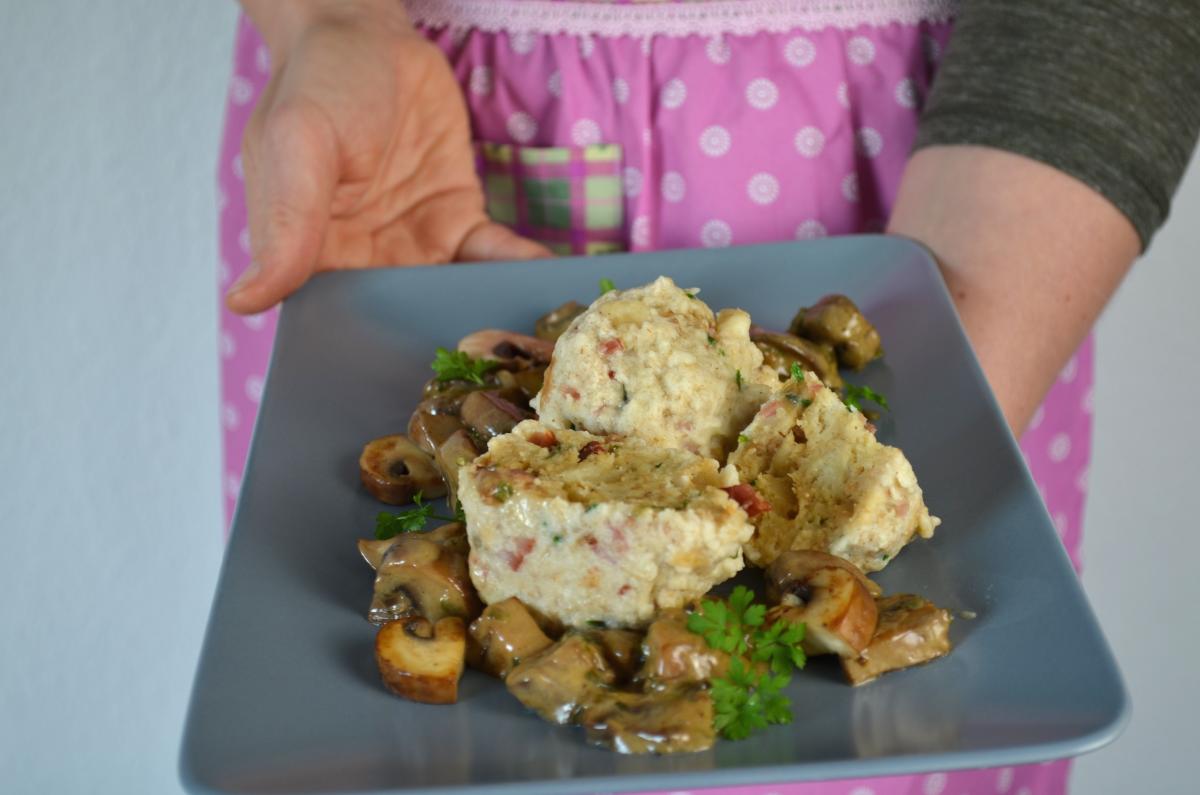 Rezept Speckknoedel
