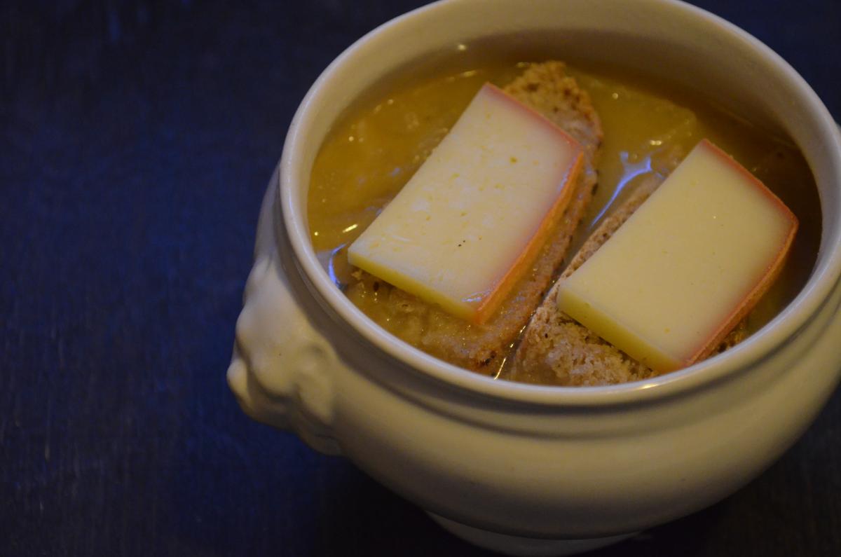 gratinierte Zwiebelsuppe